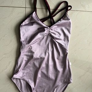 Purple class in leo adult small